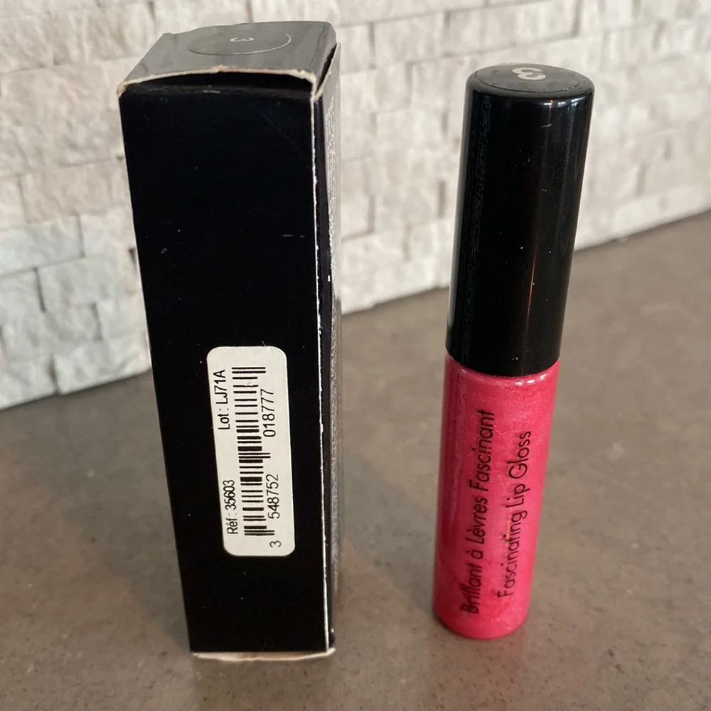 Makeup Forever Fascinating Lip Gloss #3 Sparkly Red